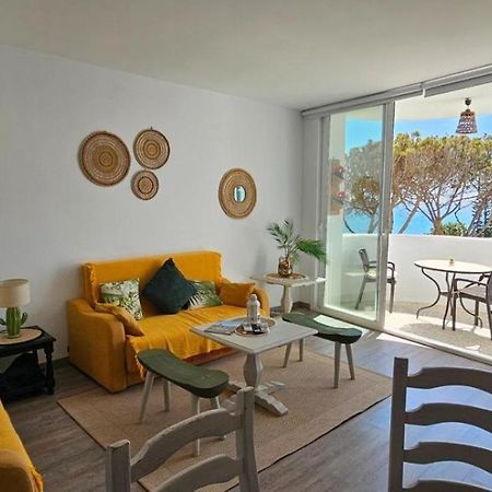 Beachfront Apartment In Calahonda מיחאס קוסטה מראה חיצוני תמונה